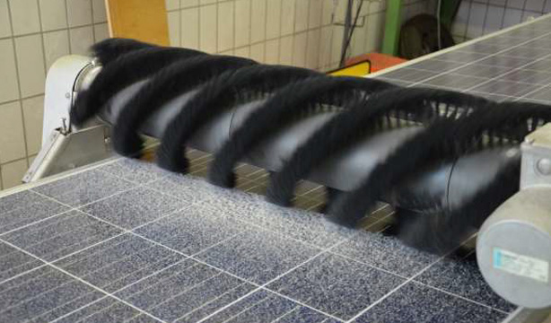Photovoltaik Reinigungsanlage