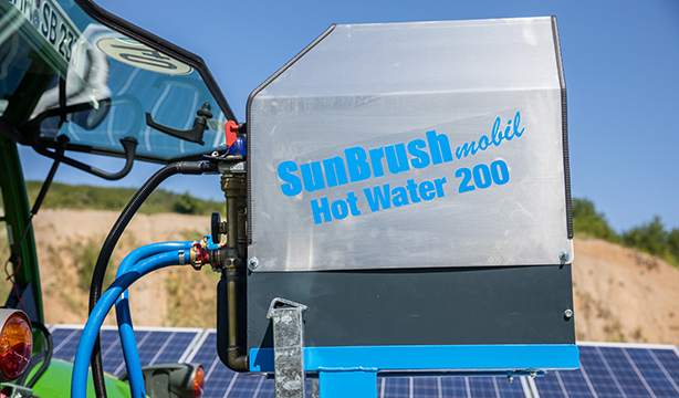 [Translate to Portugiesisch:] SunBrush mobil Reinigungsgeräte Zubehör, SICHERE REINIGUNG DURCH VORGEWÄRMTES WASSER